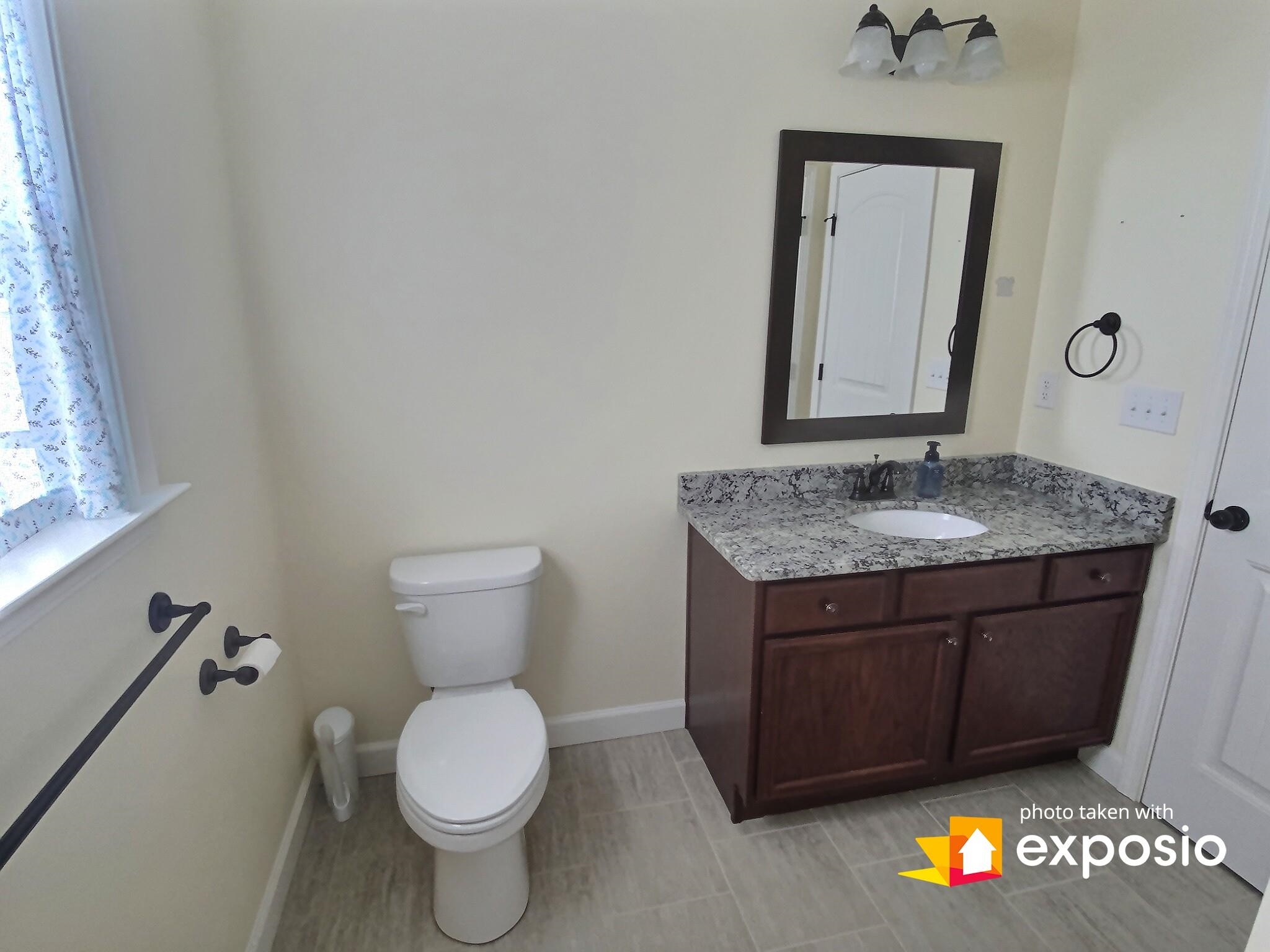 410 Newfield Court Inman, SC 29349 - Photo 26 of 33 Bath