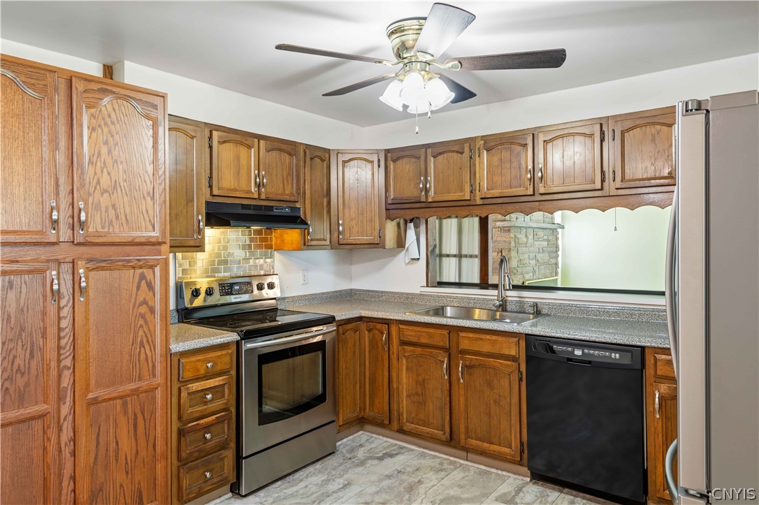 32 Bakeman Street Fulton, NY 13069 - Photo 16 of 32