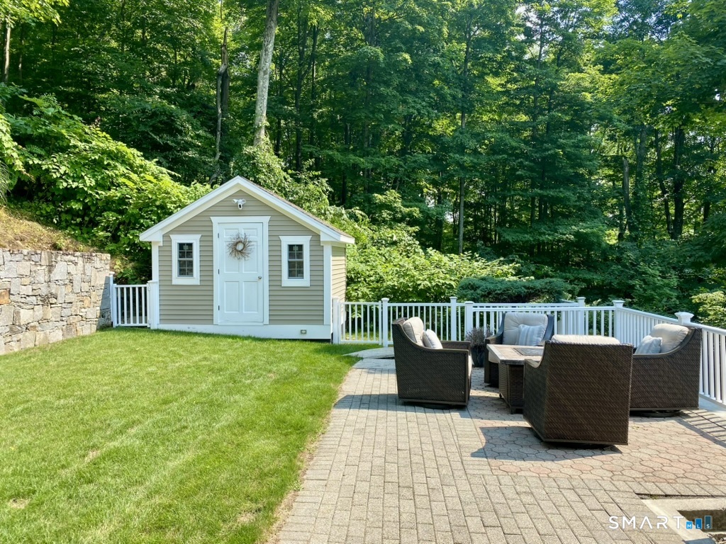 327 Jones Road Naugatuck, CT 06770 - Photo 14 of 26