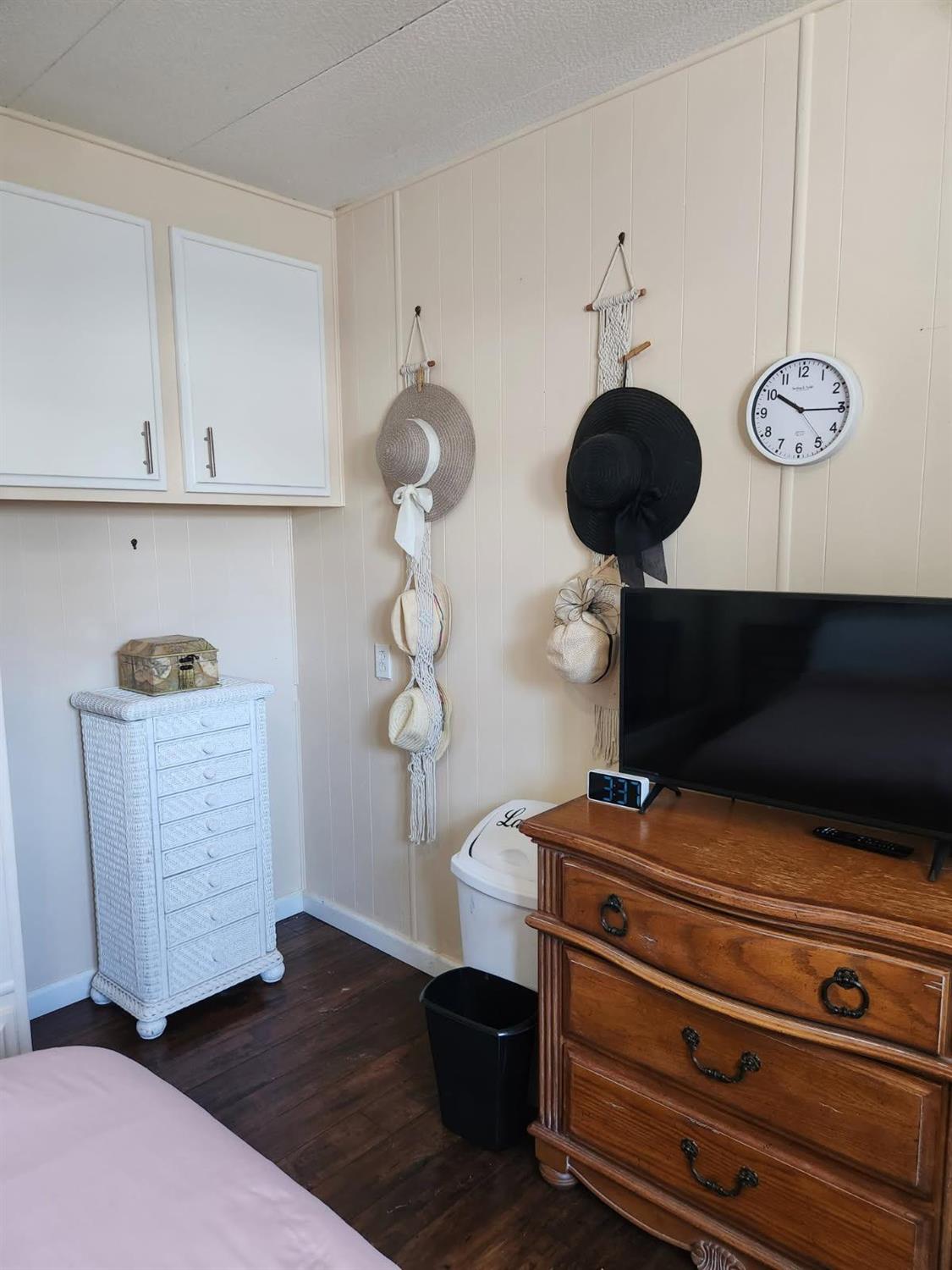 9060 Auburn Folsom Road, Unit 32 Granite Bay, CA 95746 - Photo 16 of 18 Quaint nook in the bedroom