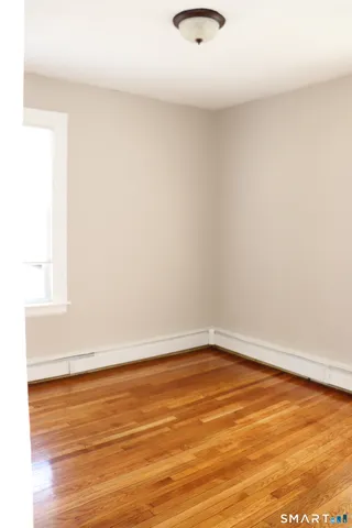 $1,800 | 152 Lyons Street, New Britain, CT 06052