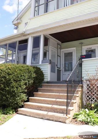 $1,800 | 152 Lyons Street, New Britain, CT 06052