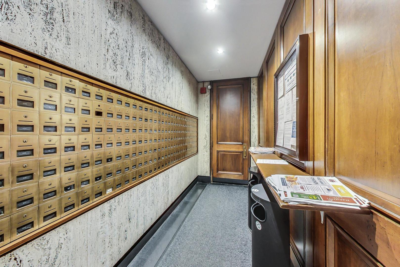 720 West Gordon Terrace, Unit 5M Chicago, IL 60613 - Photo 6 of 23 Gallery Image 6