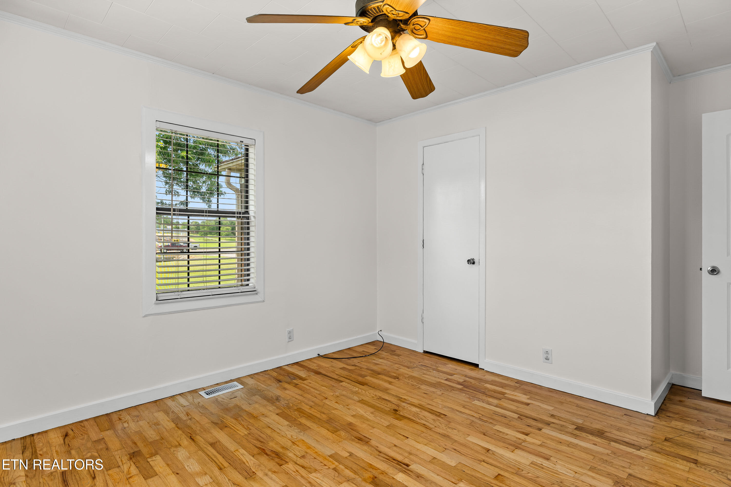 170 Dotson Road Greenback, TN 37742 - Photo 27 of 37 BR 3