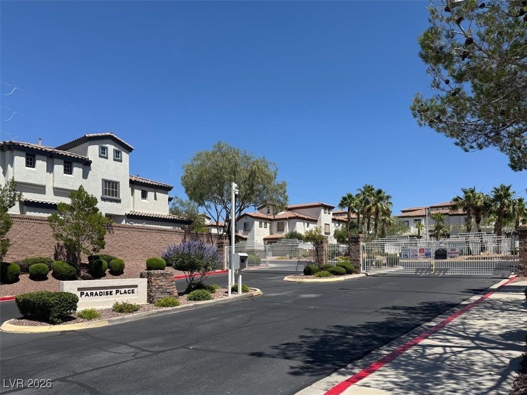 1113 Luna Eclipse Lane, Unit 2 Henderson, NV 89002 - Photo 38 of 40