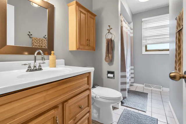 $350,000 | 7503 161st Place, Tinley Park, IL 60477