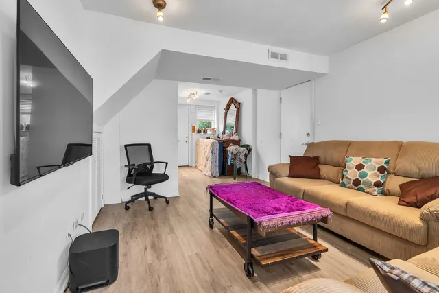 $350,000 | 7503 161st Place, Tinley Park, IL 60477