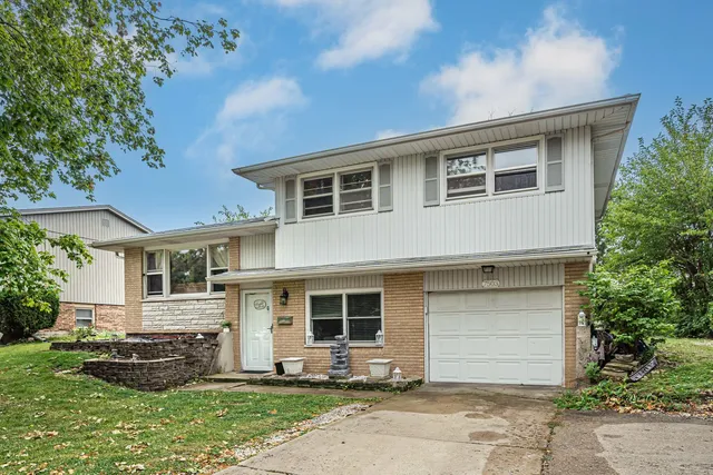 $350,000 | 7503 161st Place, Tinley Park, IL 60477