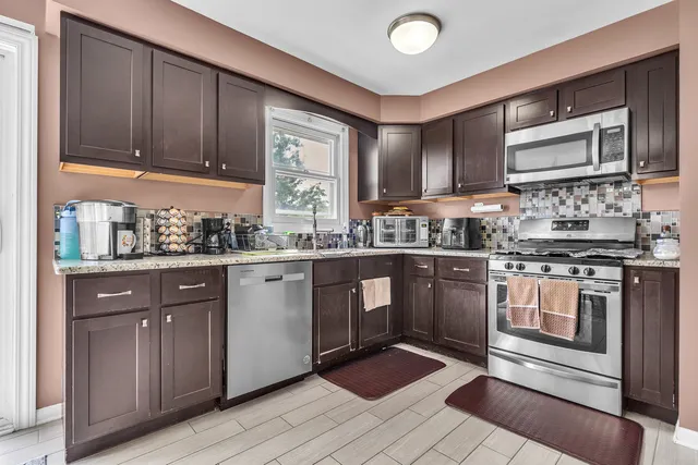 $350,000 | 7503 161st Place, Tinley Park, IL 60477