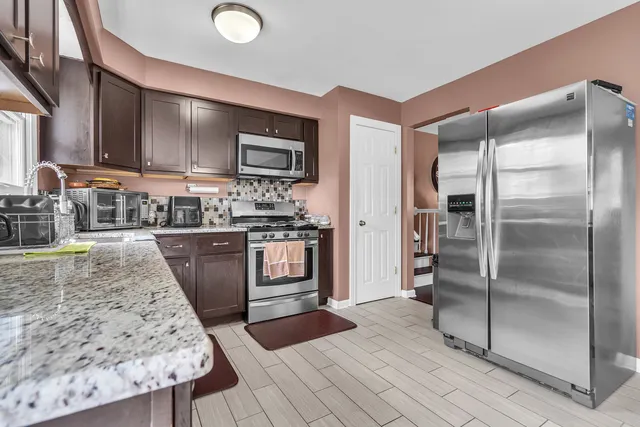 $350,000 | 7503 161st Place, Tinley Park, IL 60477