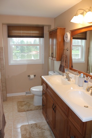 374 Northgate Road Lindenhurst, IL 60046 - Photo 16 of 22
