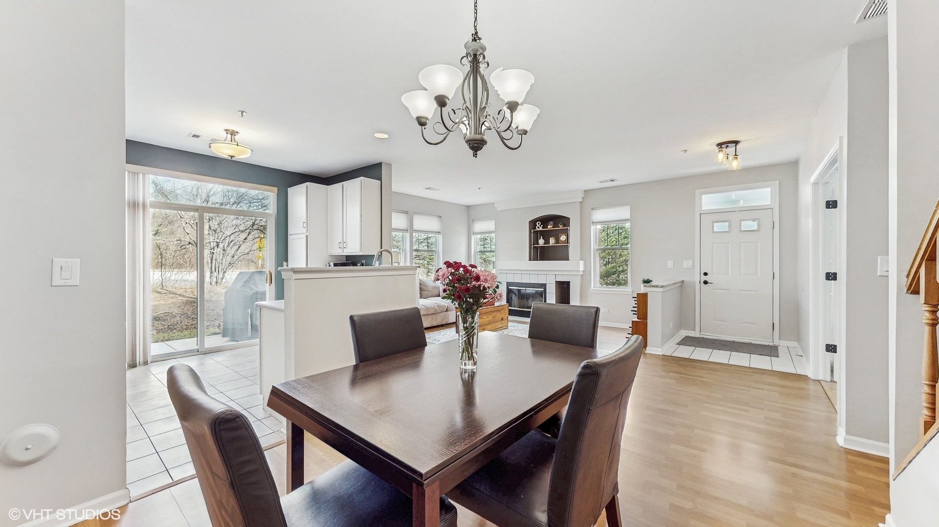 132 Tanglewood Drive, Unit 132 Glen Ellyn, IL 60137 - Photo 12 of 30