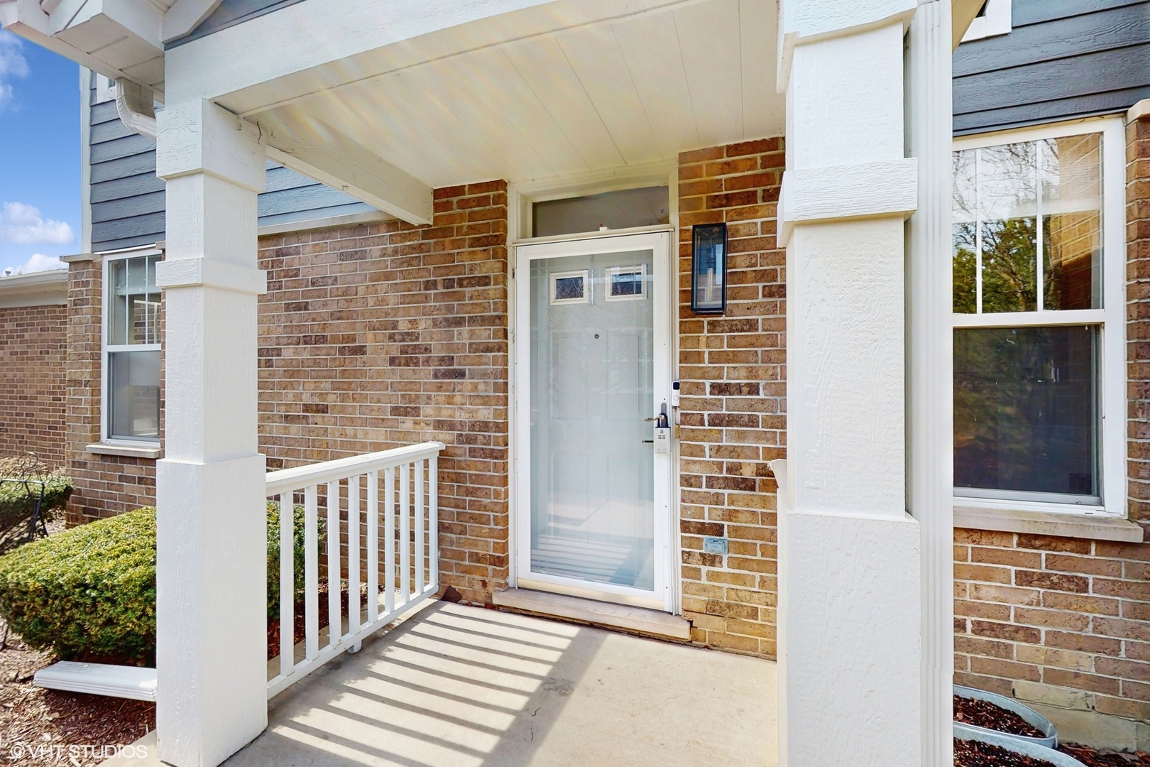 132 Tanglewood Drive, Unit 132 Glen Ellyn, IL 60137 - Photo 4 of 30