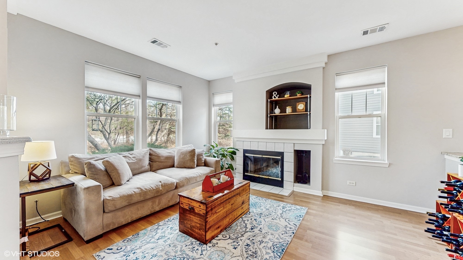 132 Tanglewood Drive, Unit 132 Glen Ellyn, IL 60137 - Photo 6 of 30