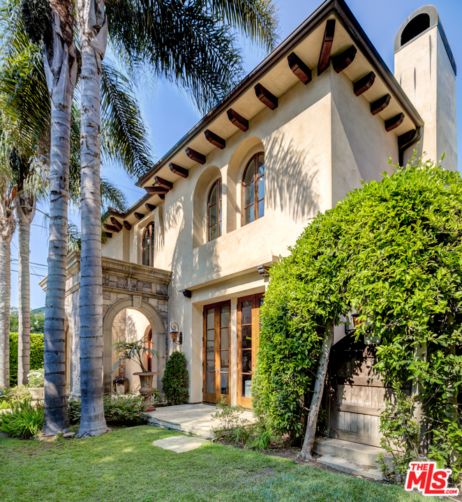 425 4th Street Santa Monica, CA 90402 - Photo 3 of 50