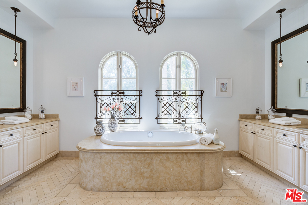 425 4th Street Santa Monica, CA 90402 - Photo 31 of 50