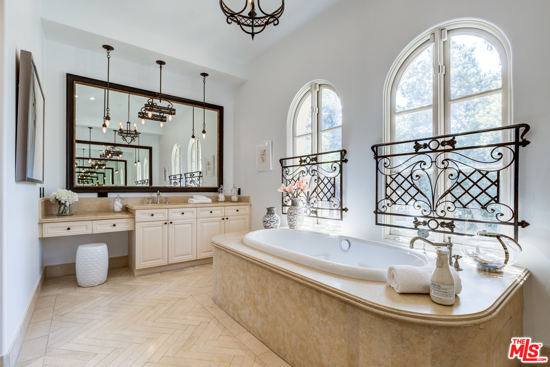 425 4th Street Santa Monica, CA 90402 - Photo 32 of 50