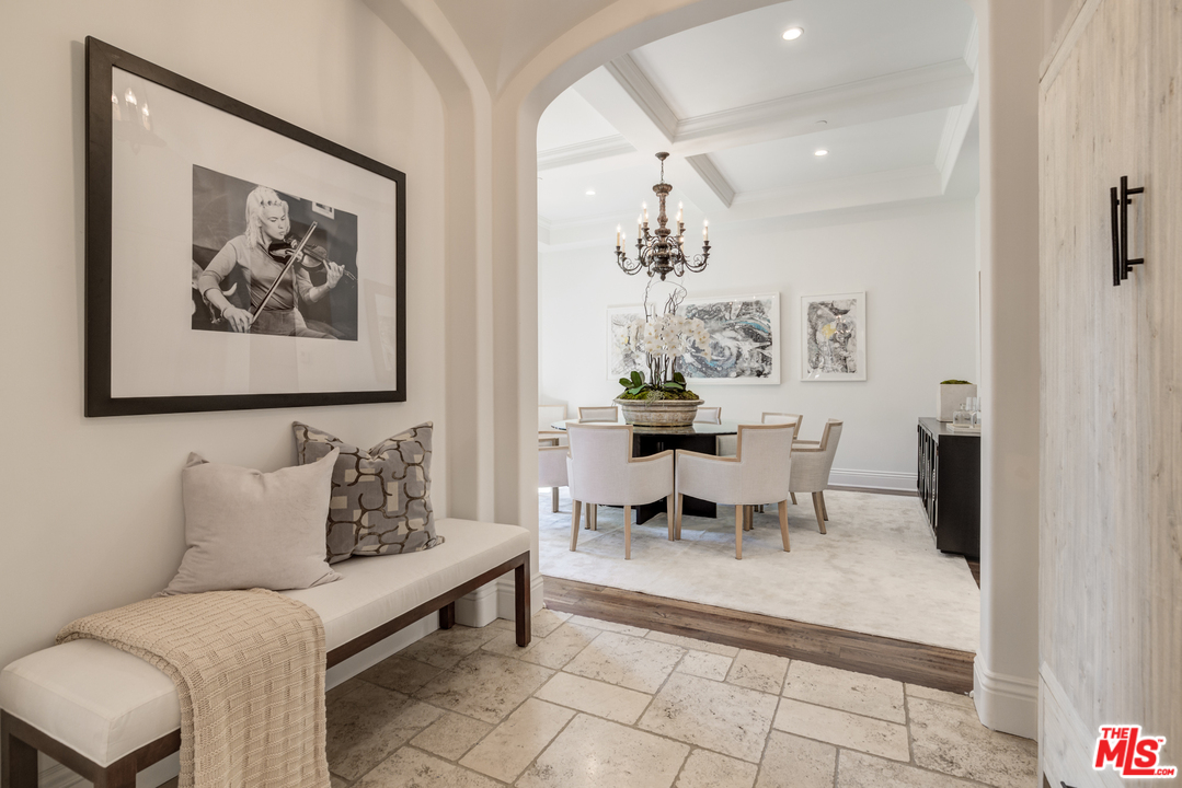 425 4th Street Santa Monica, CA 90402 - Photo 8 of 50