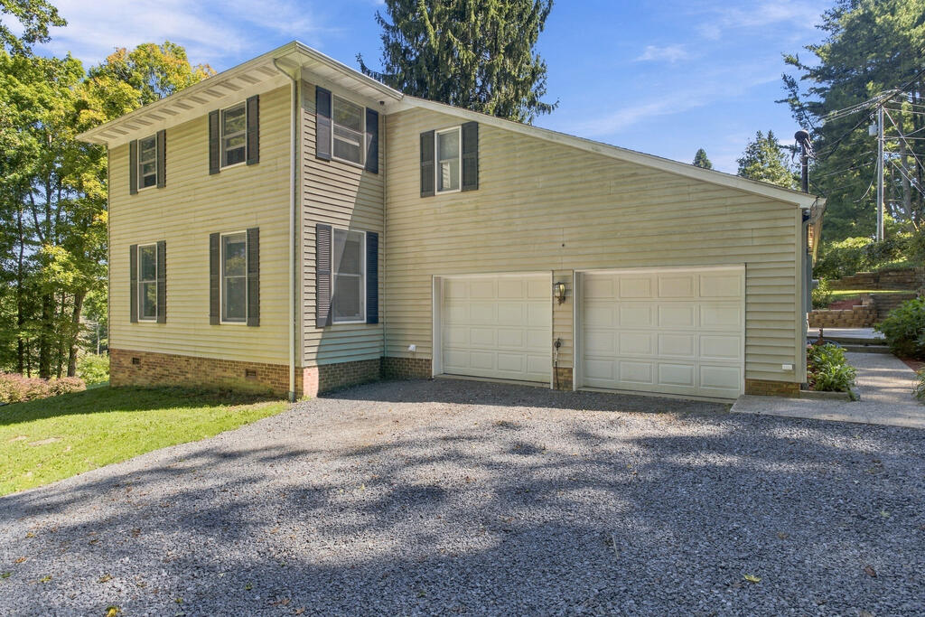 3668 Flat Top Road Ghent, WV 25843 - Photo 36 of 47 Gallery Image 36