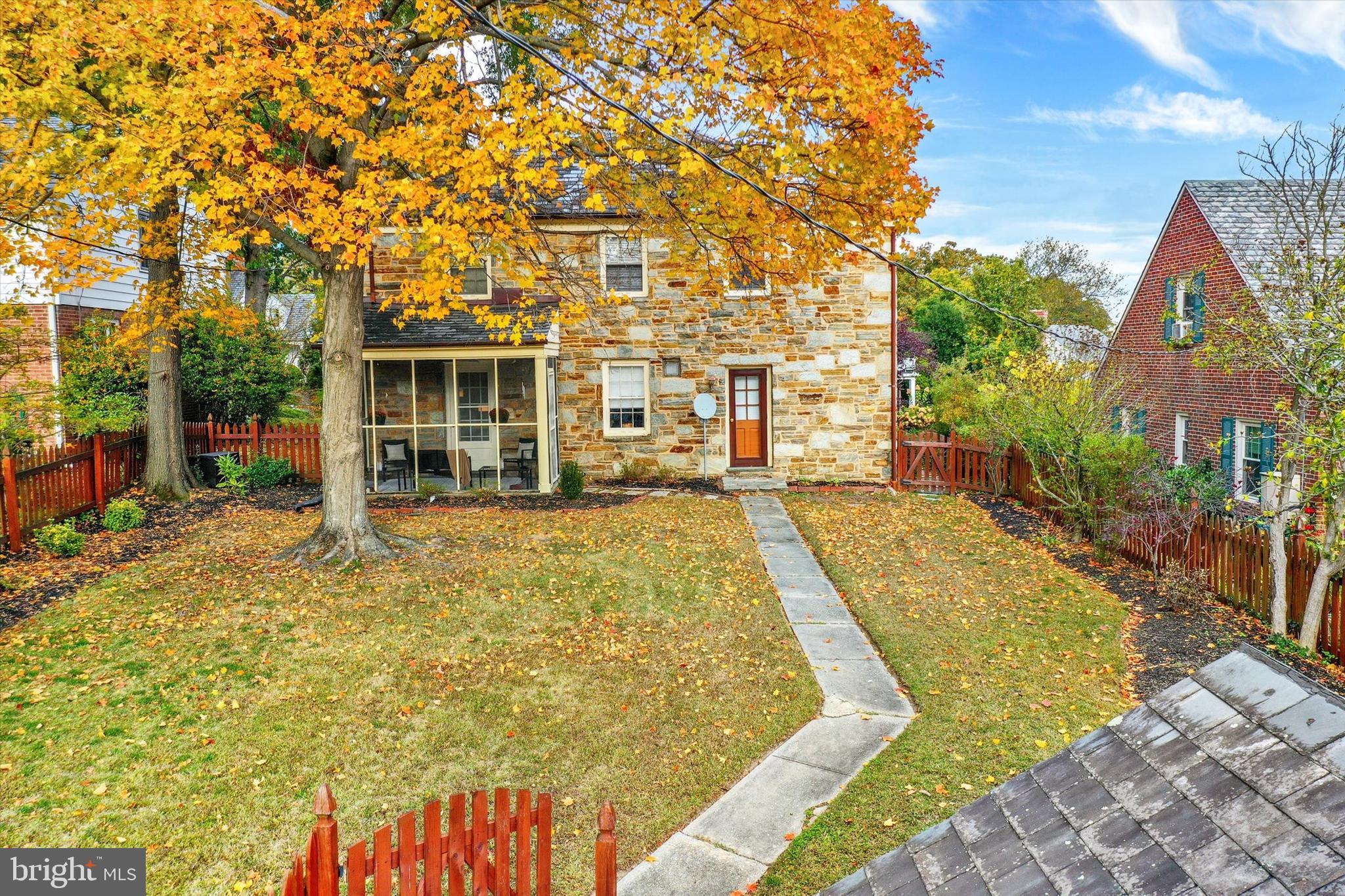 1219 Southview Road Baltimore, MD 21218 - Photo 33 of 39 a view of residential houses with yard