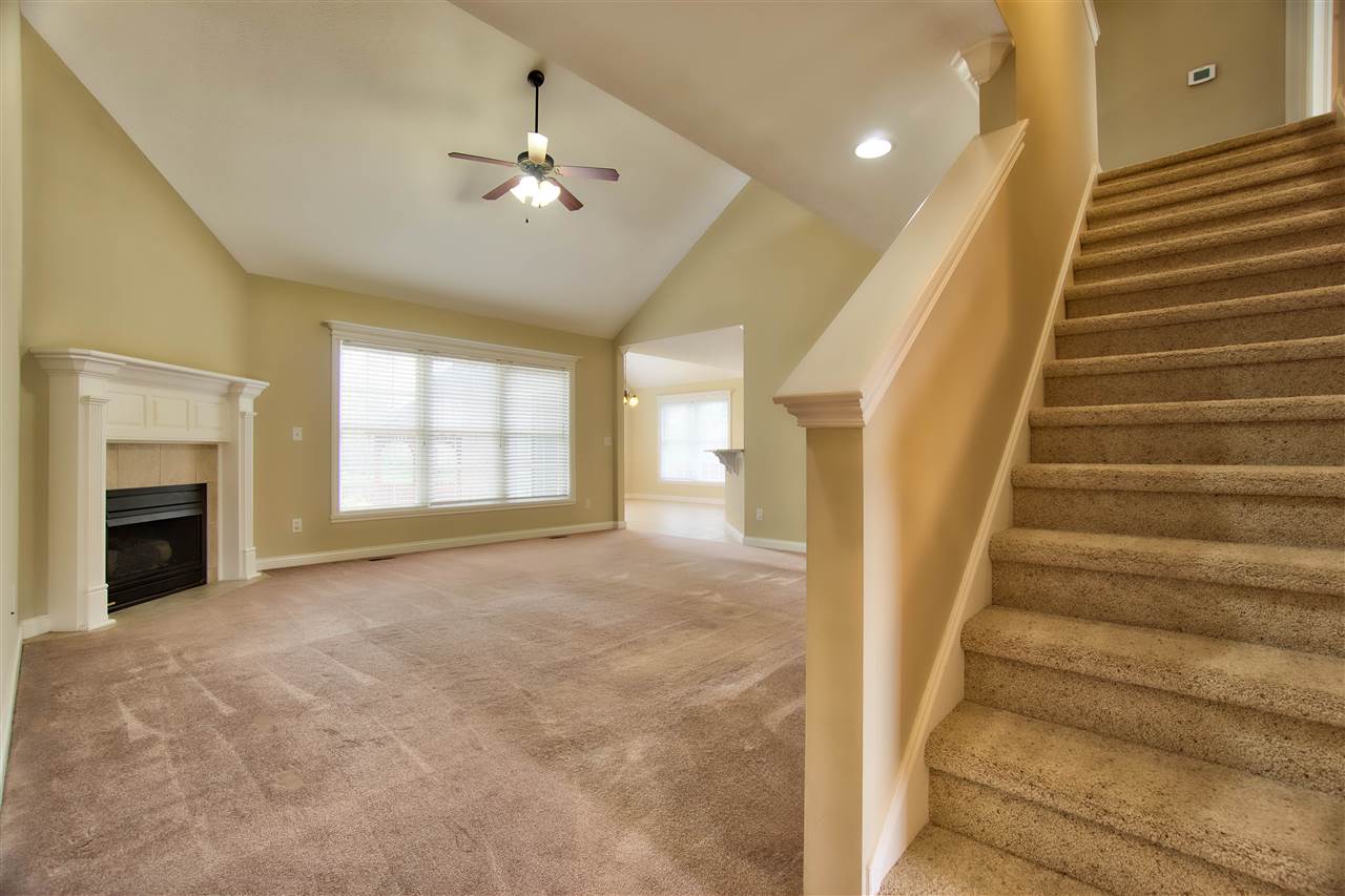 4408 Huntington Ridge Circle Newburgh, IN 47630 - Photo 11 of 36 Gallery Image 11
