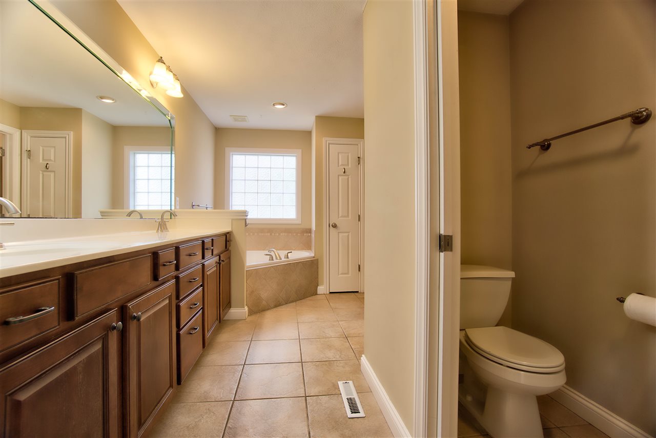 4408 Huntington Ridge Circle Newburgh, IN 47630 - Photo 15 of 36 Gallery Image 15