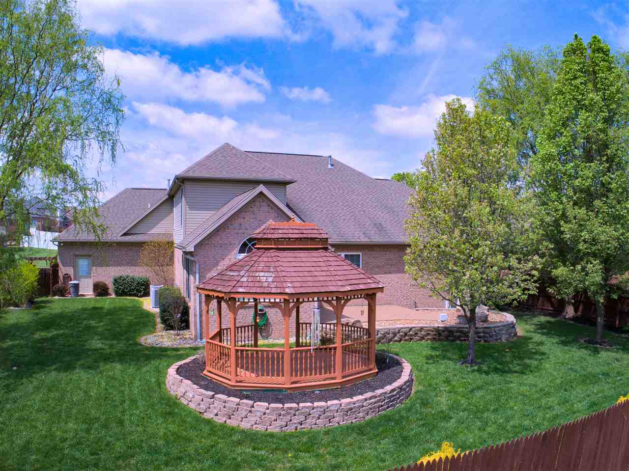 4408 Huntington Ridge Circle Newburgh, IN 47630 - Photo 3 of 36 Gallery Image 3