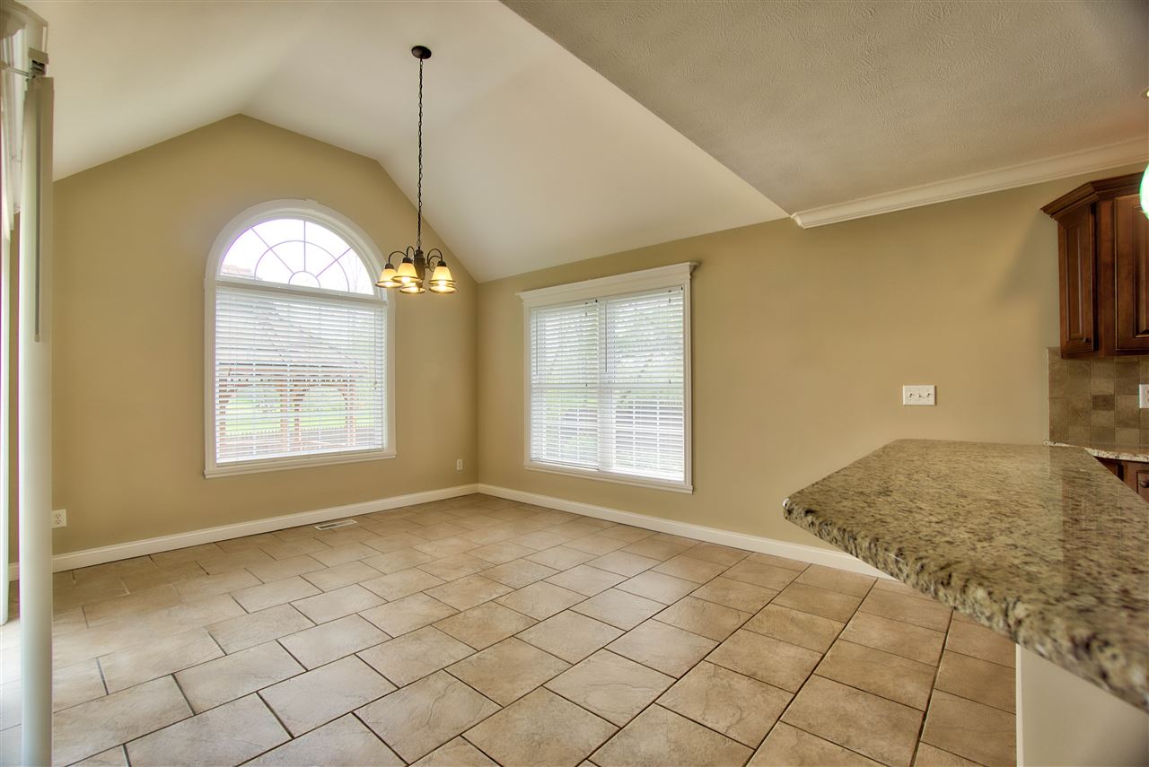 4408 Huntington Ridge Circle Newburgh, IN 47630 - Photo 23 of 36 Gallery Image 23