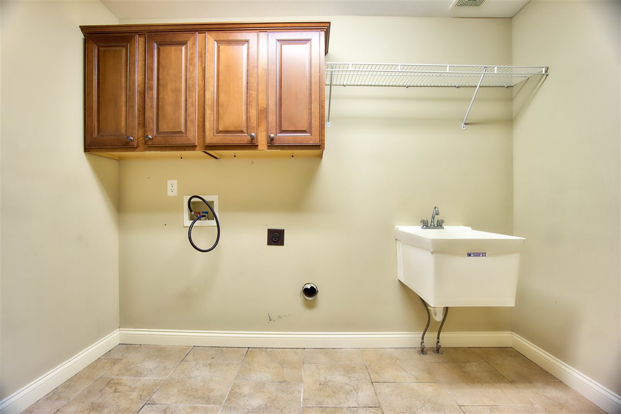 4408 Huntington Ridge Circle Newburgh, IN 47630 - Photo 8 of 36 Gallery Image 8