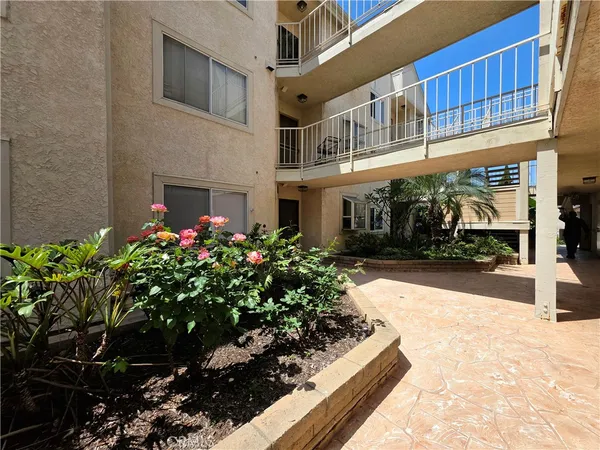 $3,500 | 3845 Farquhar Avenue, Unit 106, Los Alamitos, CA 90720