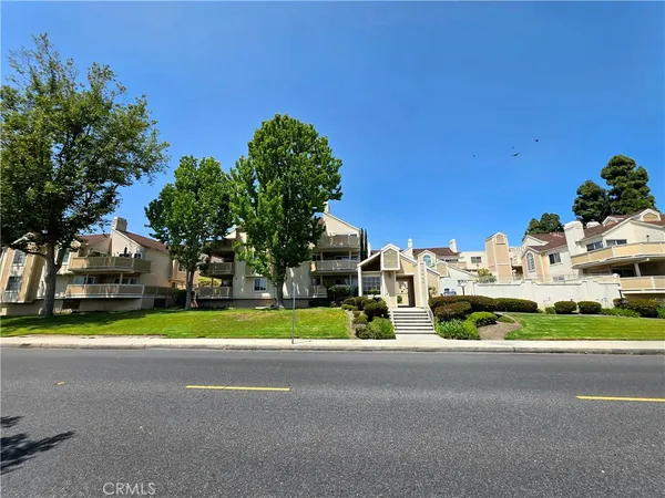 $3,500 | 3845 Farquhar Avenue, Unit 106, Los Alamitos, CA 90720