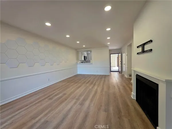 $3,500 | 3845 Farquhar Avenue, Unit 106, Los Alamitos, CA 90720