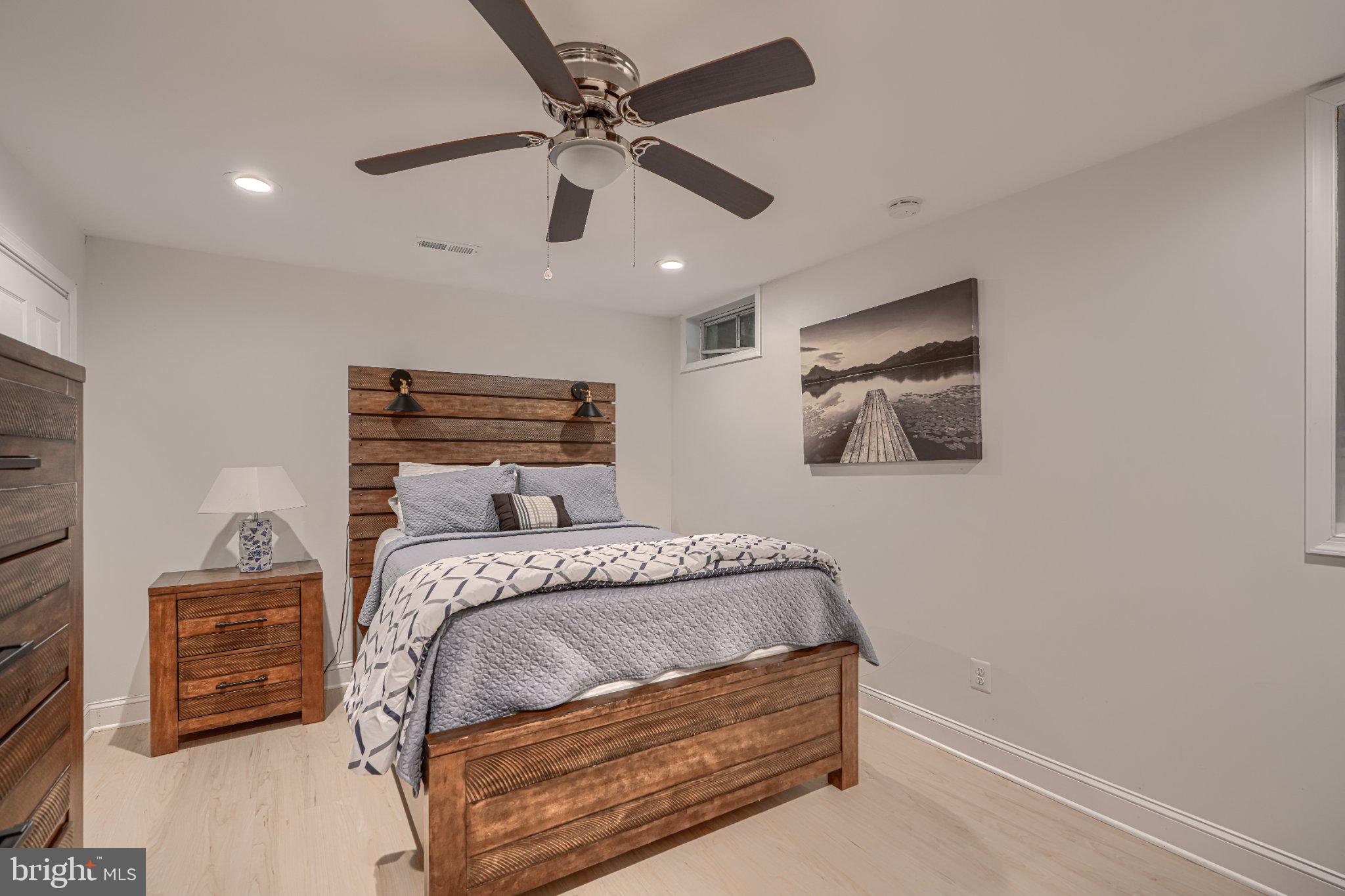22909 Davis Mill Road Germantown, MD 20876 - Photo 35 of 54 Bedroom #5 (1 of 2)