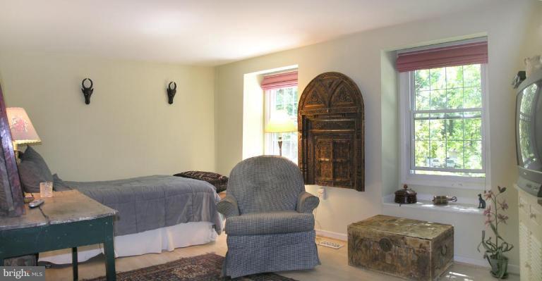 11310 Fieldstone Lane Reston, VA 20191 - Photo 22 of 30 Bedroom #2