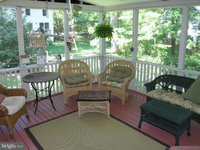 11310 Fieldstone Lane Reston, VA 20191 - Photo 30 of 30 Porch