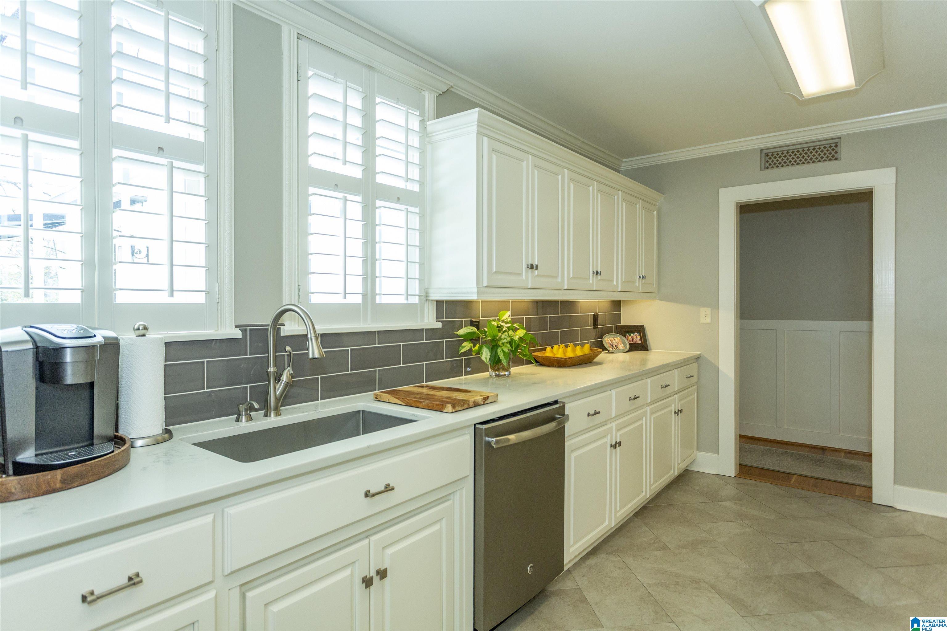 5449 Sutherland Road Mount Olive, AL 35117 - Photo 17 of 69