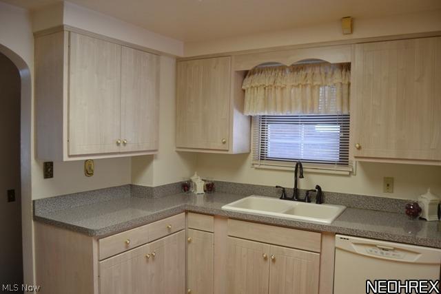 3546 St Albans Road Cleveland Heights, OH 44121 - Photo 5 of 24 KITCHEN