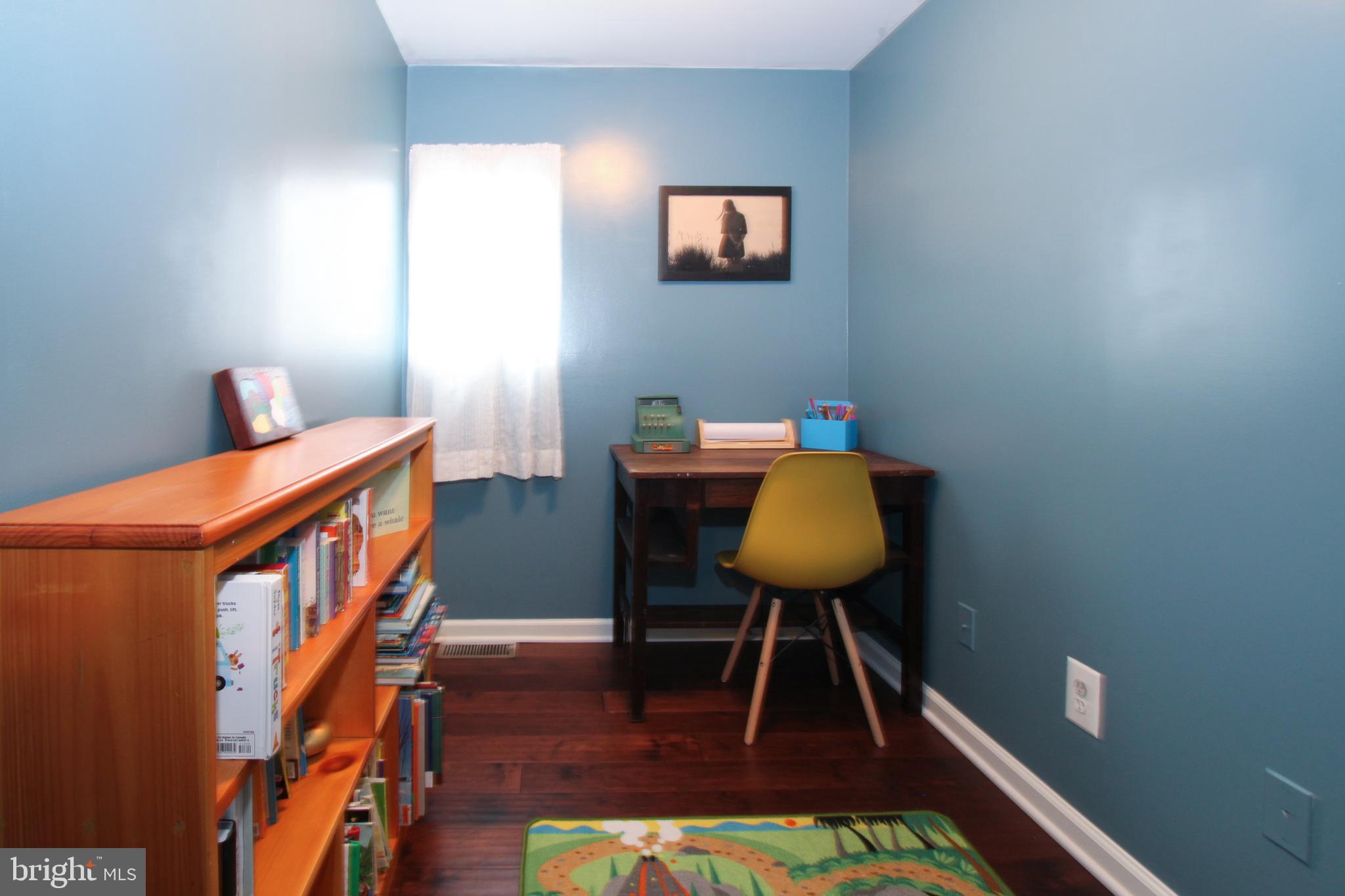 140 McClellan Street Philadelphia, PA 19148 - Photo 11 of 16 Second Bedroom Study