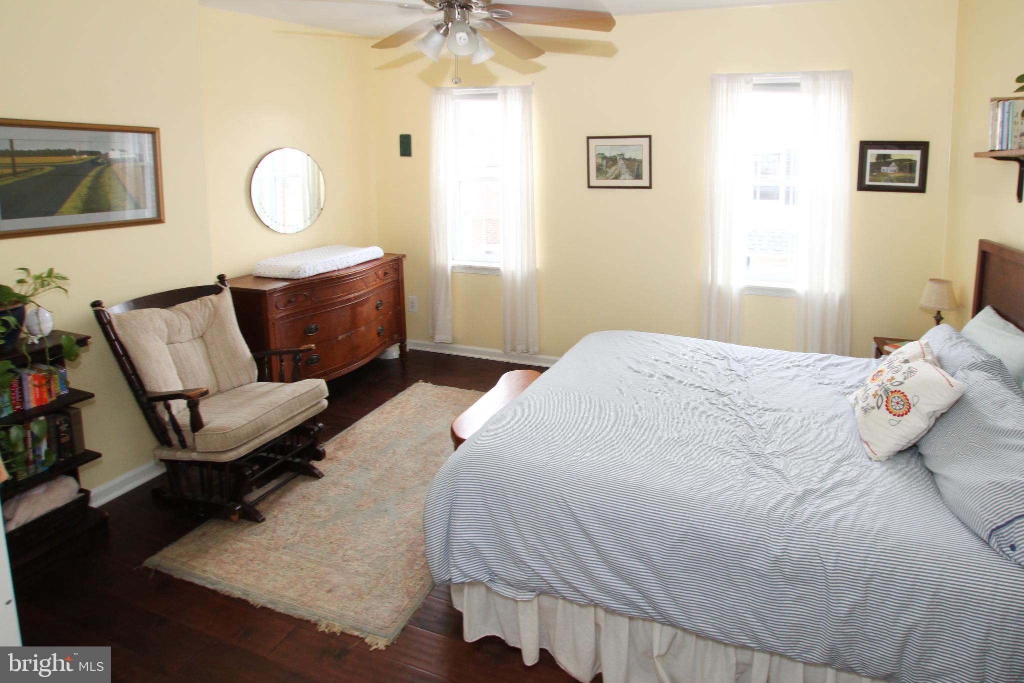 140 McClellan Street Philadelphia, PA 19148 - Photo 14 of 16 Main Bedroom