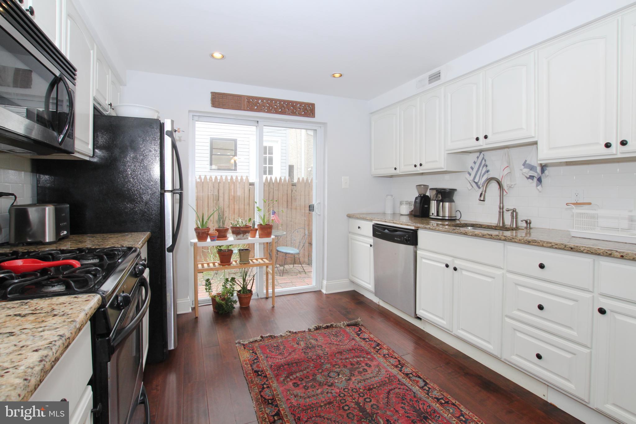 140 McClellan Street Philadelphia, PA 19148 - Photo 7 of 16 Kitchen