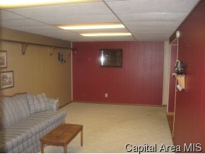2609 Somerton Road Springfield, IL 62702 - Photo 3 of 6