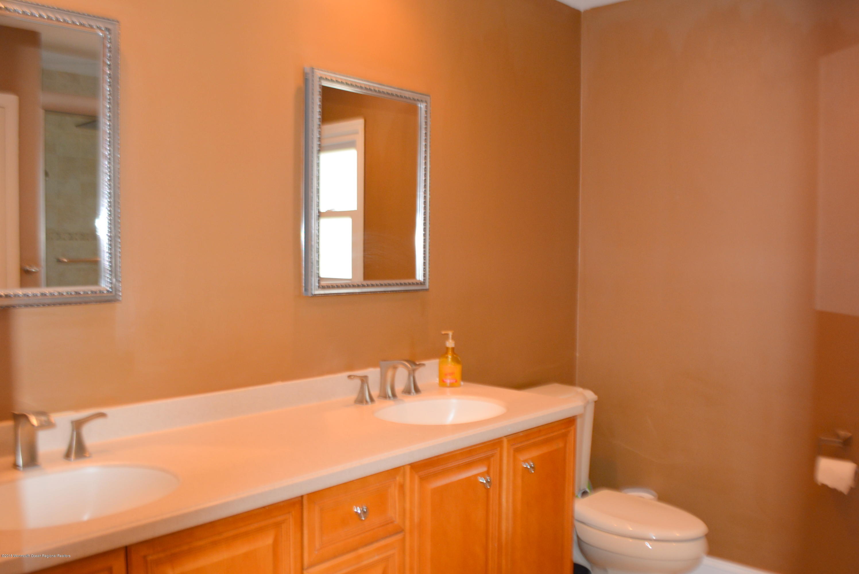 20 Shilling Road Manalapan, NJ 07726 - Photo 20 of 30 main bath