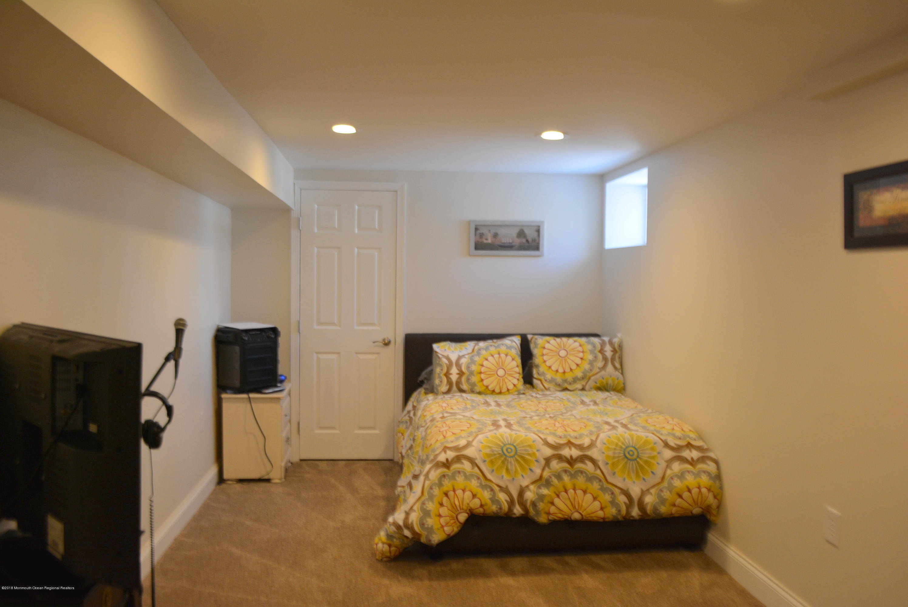 20 Shilling Road Manalapan, NJ 07726 - Photo 26 of 30 Basement bedroom