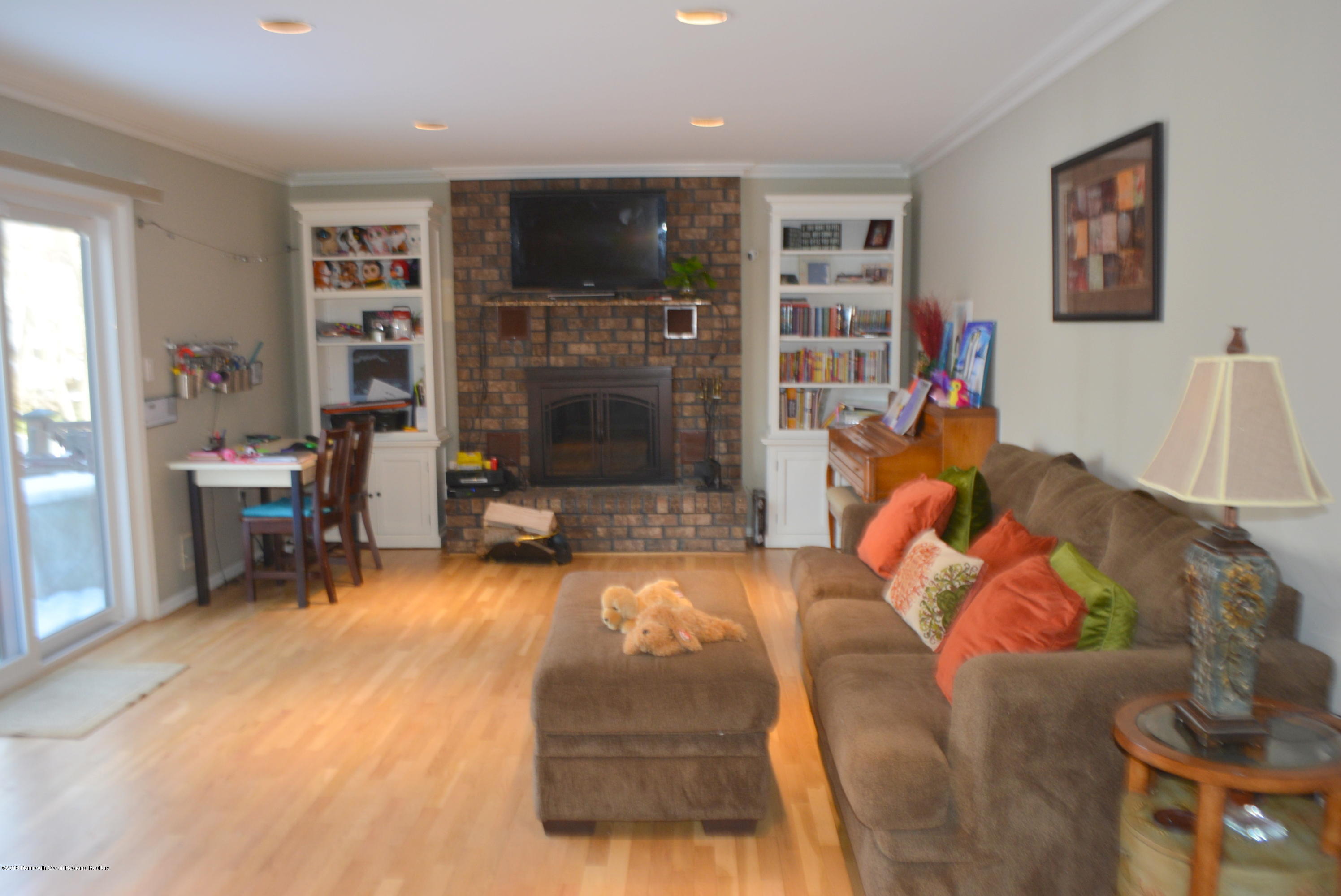 20 Shilling Road Manalapan, NJ 07726 - Photo 10 of 30 Family Room