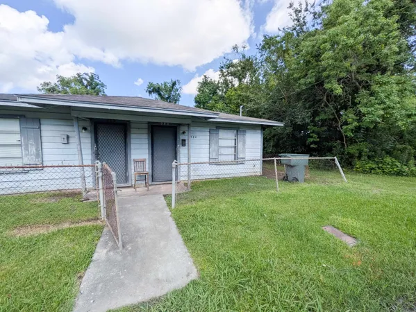 $695 | 980 Oakland Street, Beaumont, TX 77701