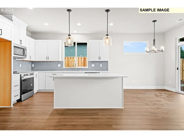 $599,900 | 676 Northeast Saling Drive West, Unit 96, Estacada, OR 97023
