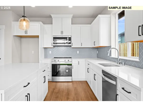 $599,900 | 676 Northeast Saling Drive West, Unit 96, Estacada, OR 97023