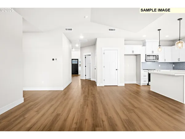 $599,900 | 676 Northeast Saling Drive West, Unit 96, Estacada, OR 97023