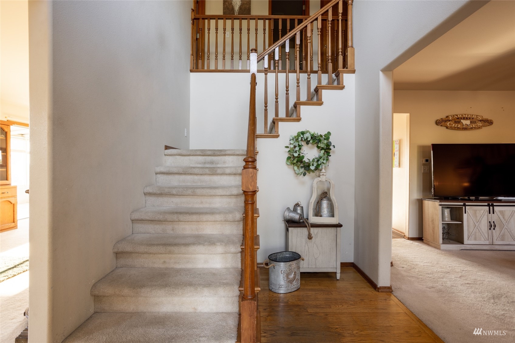 15606 Beaver Marsh Road Mount Vernon, WA 98273 - Photo 5 of 39 a view of entryway and hall with wooden floor