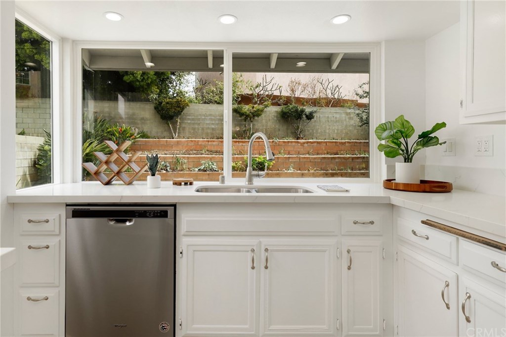 456 Castlegate Lane Brea, CA 92821 - Photo 16 of 40